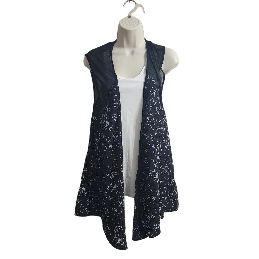URBAN OUTFITTERS Silence + Noise Black White Splatter Print Open Vest Size S